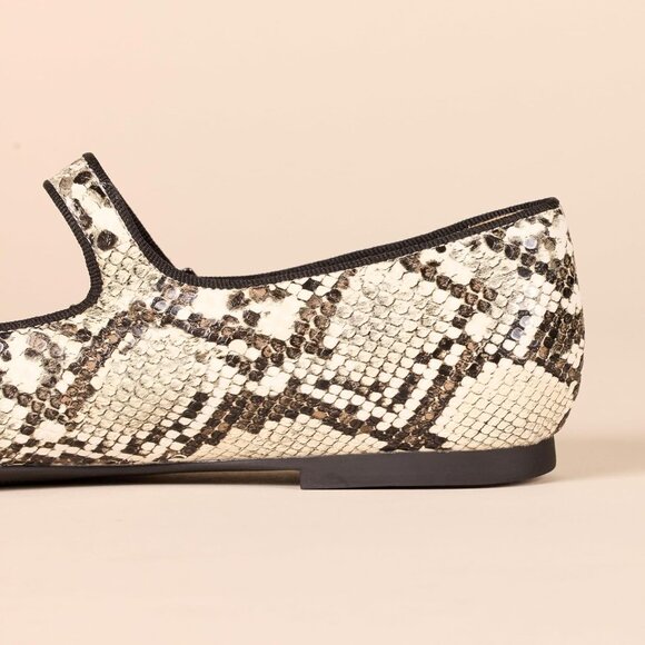 Women's Mary Jane Ballet Flat - Picture 4 of 6